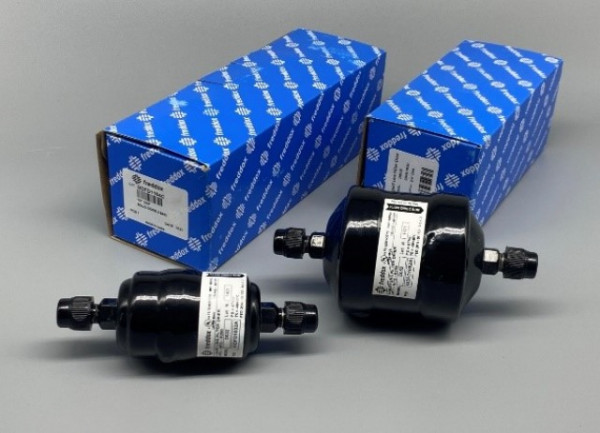N581-1500 Freddox DSC032S | 1/4" Soldeer | 47 bar